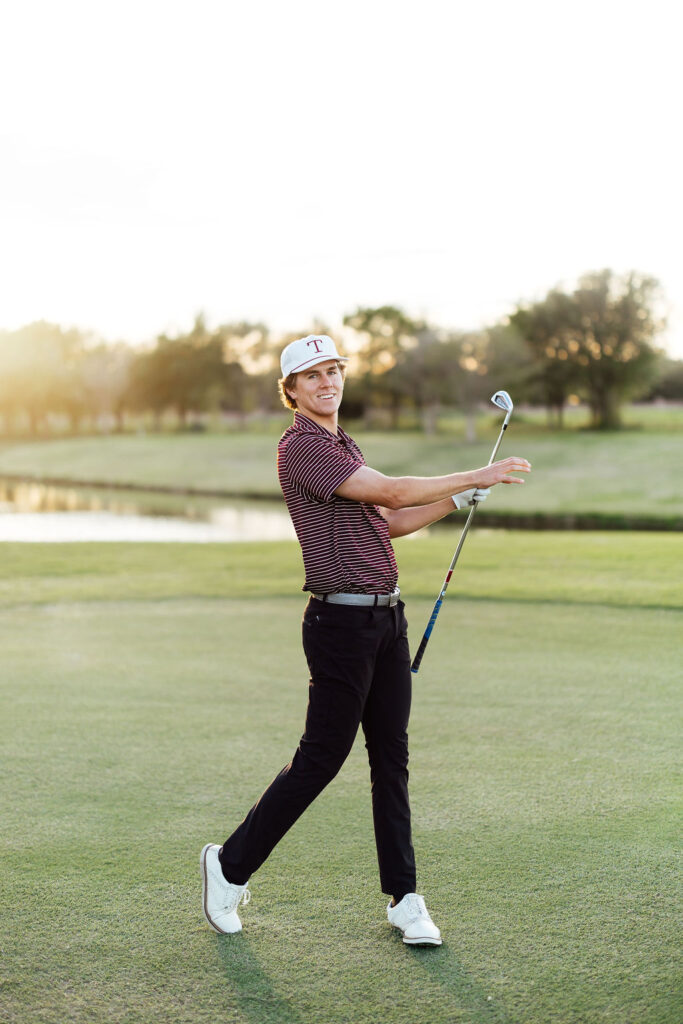 senior playing golf in texas